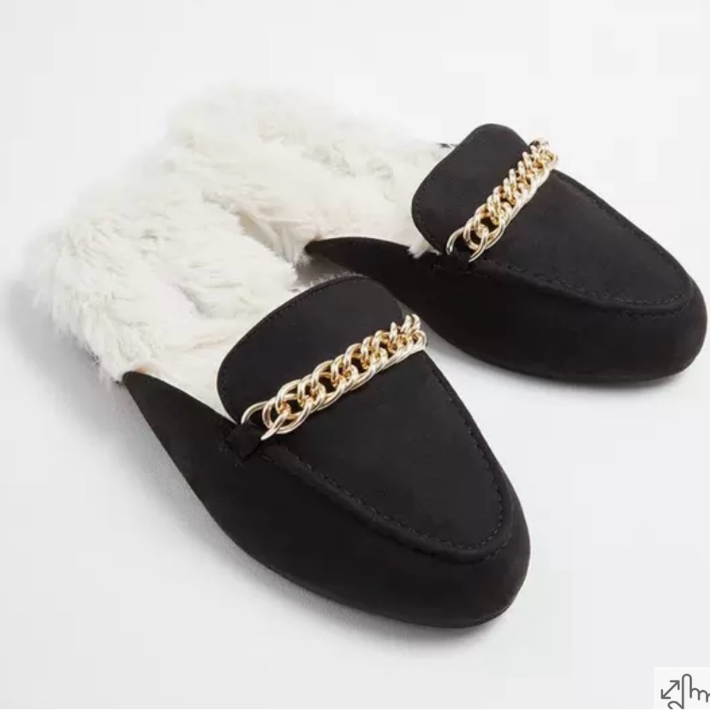 Torrid Womens 11WW Black Suede Mules Slides Slip On Gold Chain Faux Fur Lined